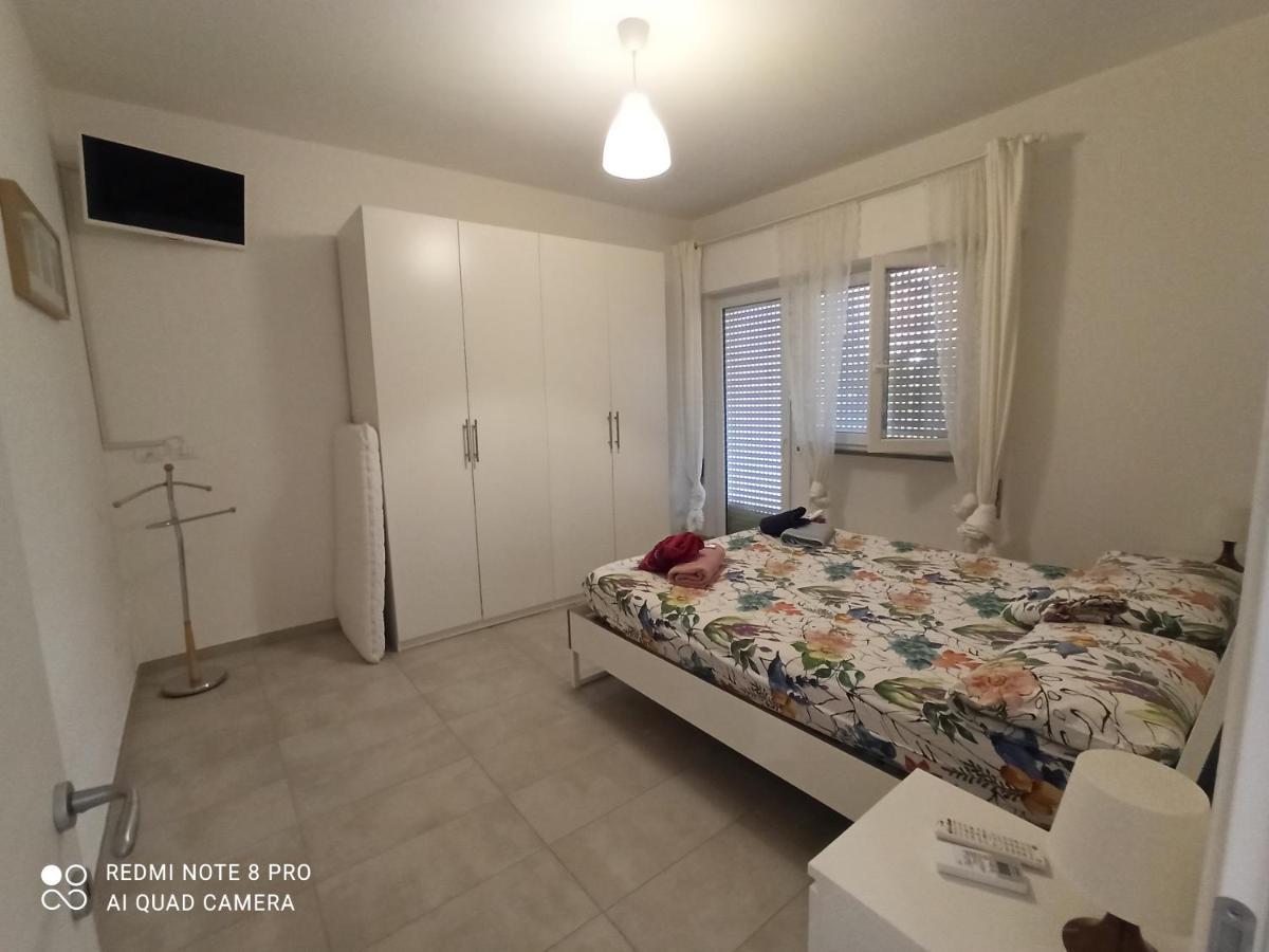 Il Don Minzoni 98 "Casa Vacanze" Лидо Ди Камайоре Екстериор снимка