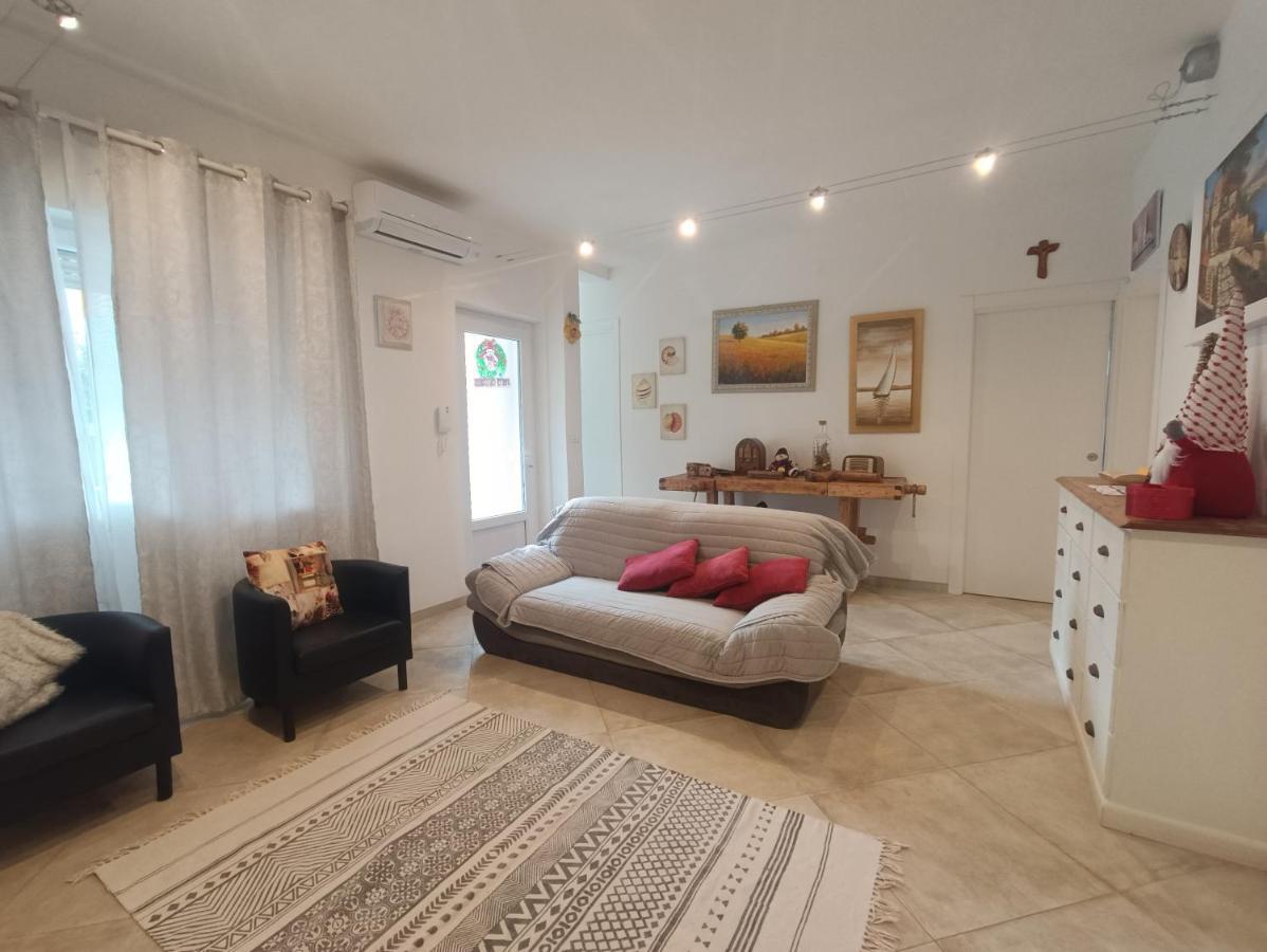 Il Don Minzoni 98 "Casa Vacanze" Лидо Ди Камайоре Екстериор снимка