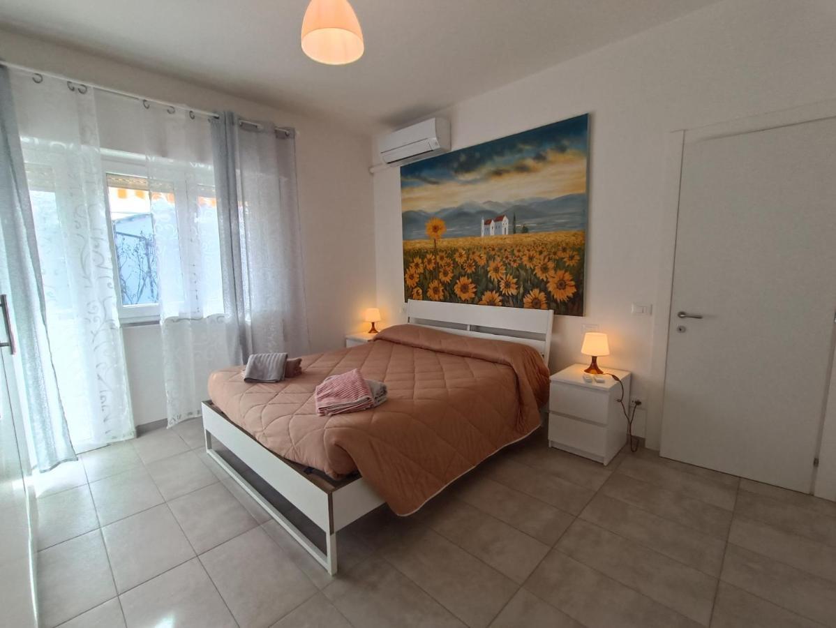 Il Don Minzoni 98 "Casa Vacanze" Лидо Ди Камайоре Екстериор снимка